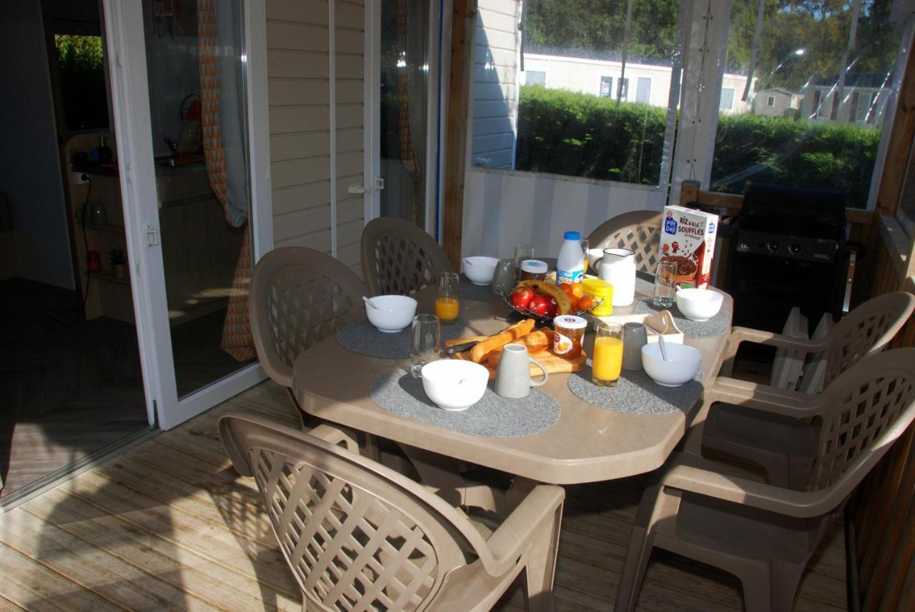 Mobilhome climatisé-2ch-terrasse chauffée-camping Les Charmettes Les Mathes Esterno foto