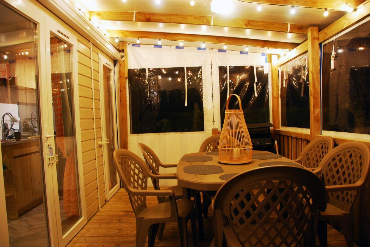 Mobilhome climatisé-2ch-terrasse chauffée-camping Les Charmettes Les Mathes Esterno foto